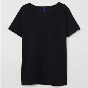Never worn H&M Men’s Black Raw Edged T-shirt